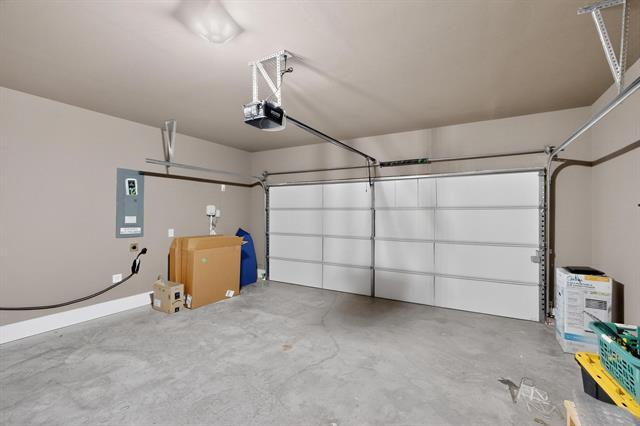 Building Photo - 2927 Brittlebush Dr