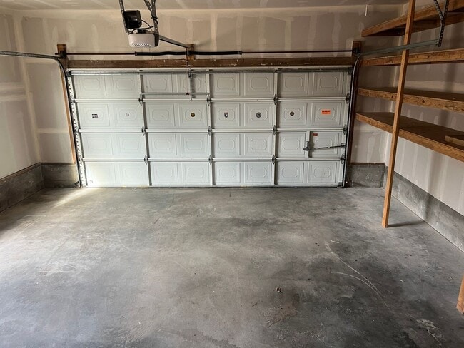 Building Photo - 1673 Calen Ln