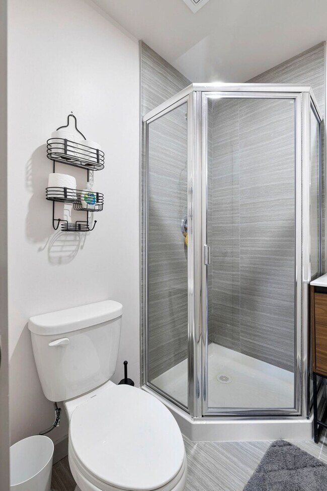 Building Photo - 89 Cottage St