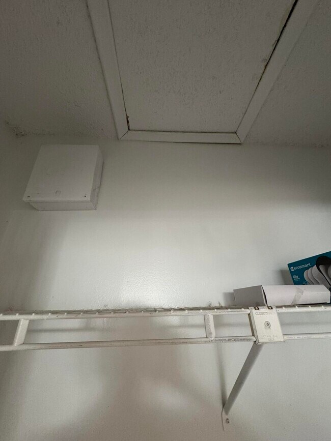 Building Photo - 1148 Summit Trail Cir