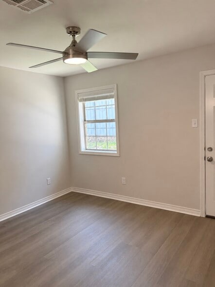 Building Photo - 133 Westridge Dr