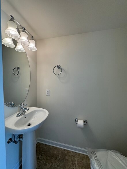Half Bathroom - 1540 Artisan Ct