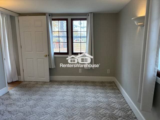 Building Photo - 305 1st Ave S