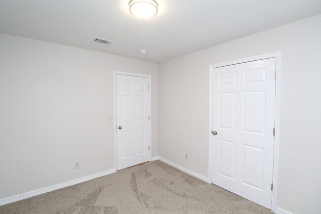 Building Photo - Updated 3BR Home in West Pensacola – Move-...