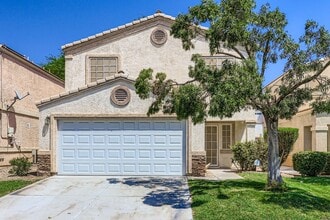 Building Photo - Newly remodeled 4 bedroom home!