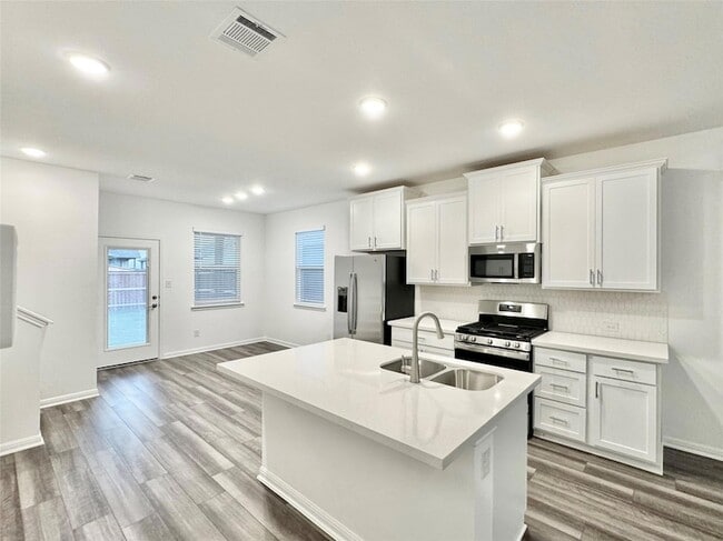 Building Photo - 611 Emory Crossing Blvd