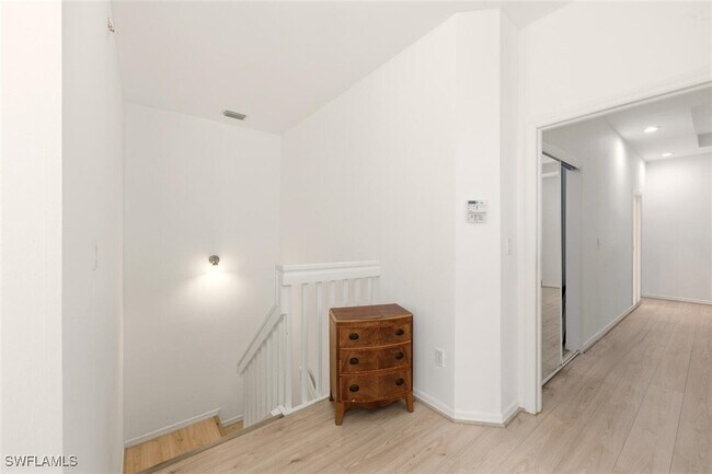 Building Photo - 14978 Summit Pl Cir