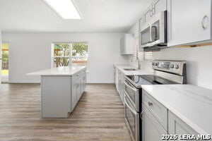 Building Photo - 8090 Chestnut Ash Dr