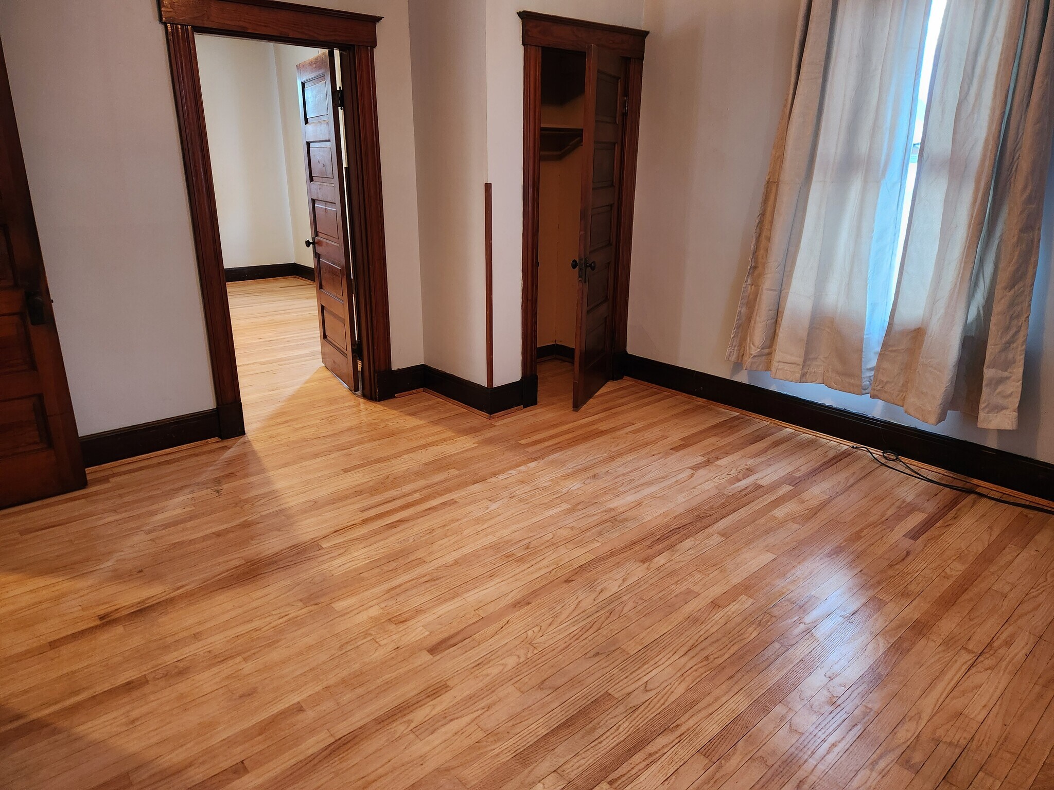 Building Photo - 1395 Section Rd