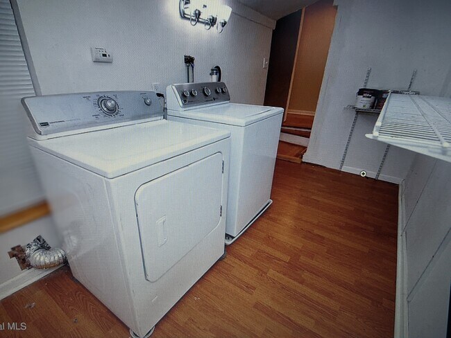 Laundry Room - 5 Edgewood Rd