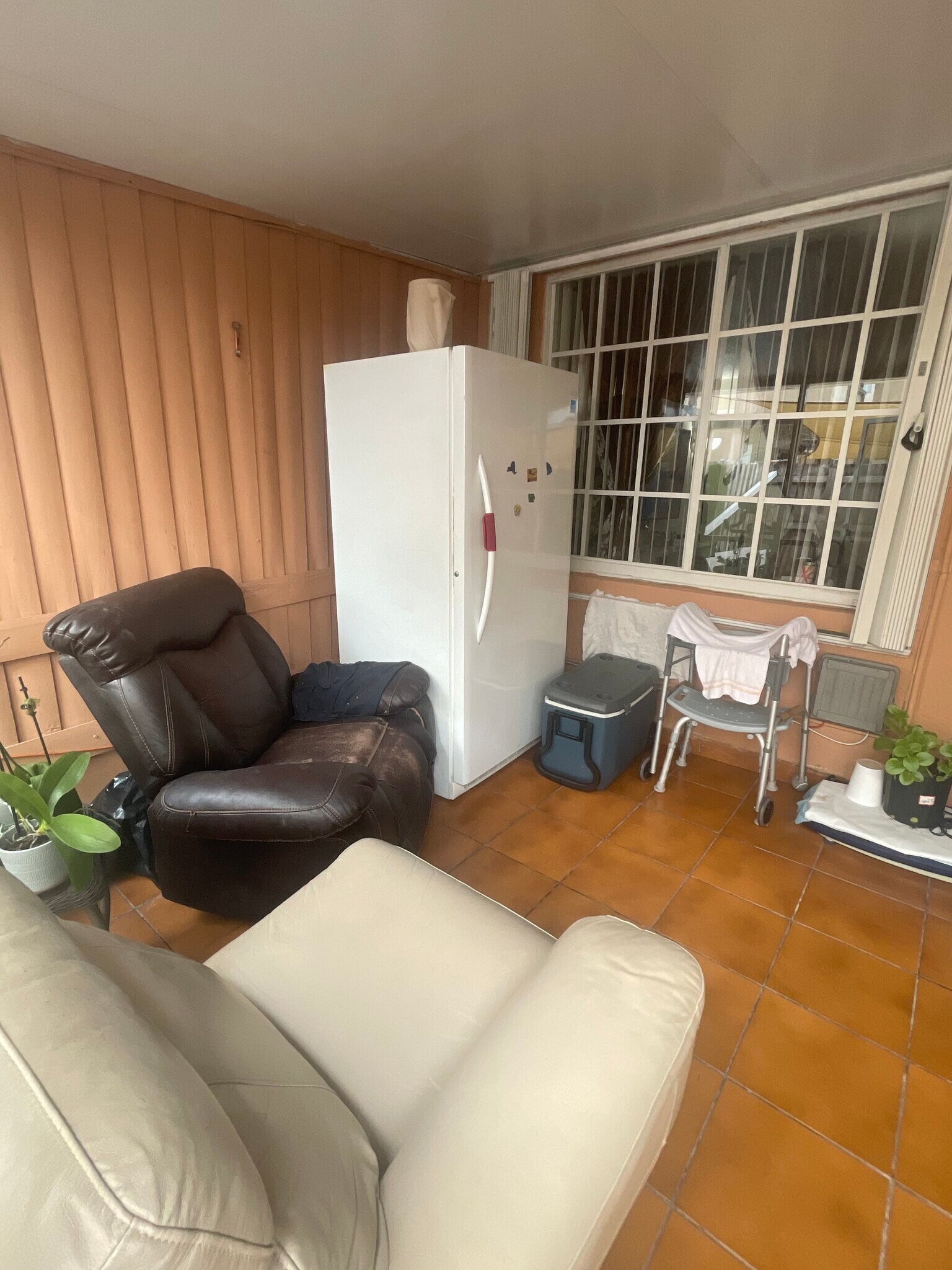 Building Photo - 4150 W 10th Ln