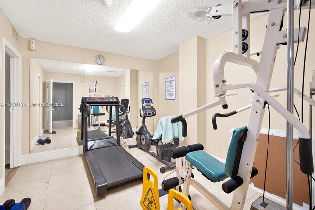 Building Photo - 13155 Ixora Ct