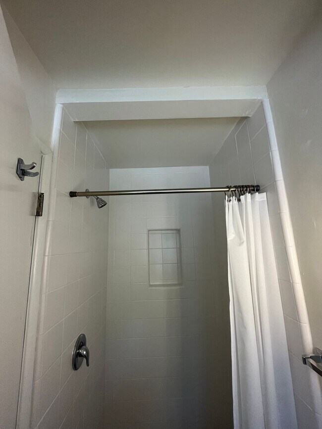 Building Photo - 3810 Hatchery Ln