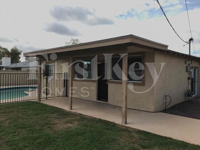 Building Photo - 6651 N 20th Ave