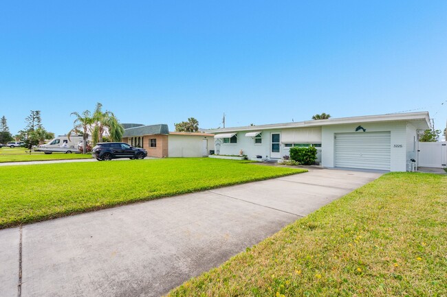 Building Photo - Cozy Daytona Beach Shores Home