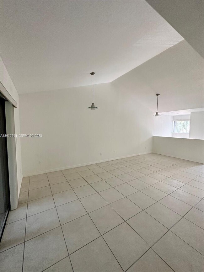 Building Photo - 9607 SW 138th Ave