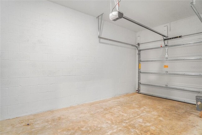 Building Photo - 2743 Skyline Lp