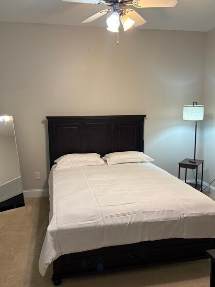 Primary Bedroom - 3218 Veterans Memorial Pky