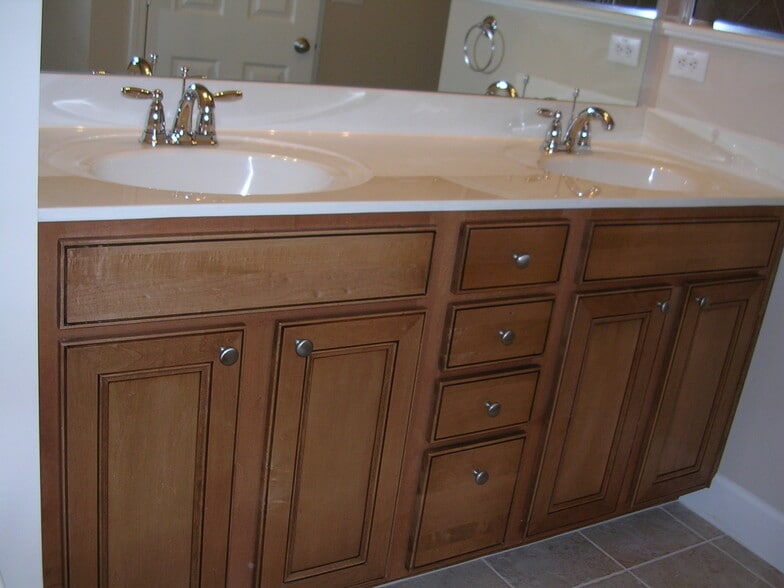 Building Photo - 2043 Cobblestone Cir NE