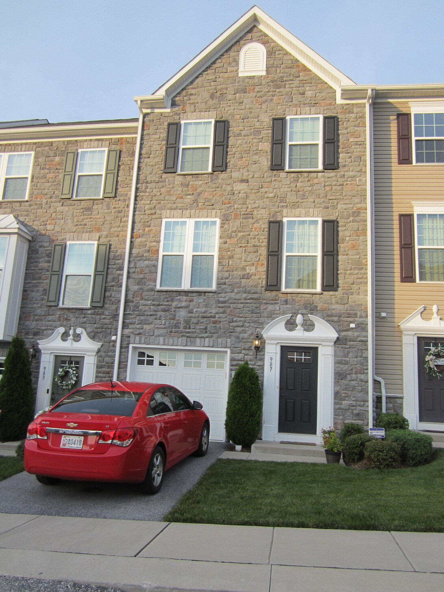 Building Photo - 987 Brechin Lane