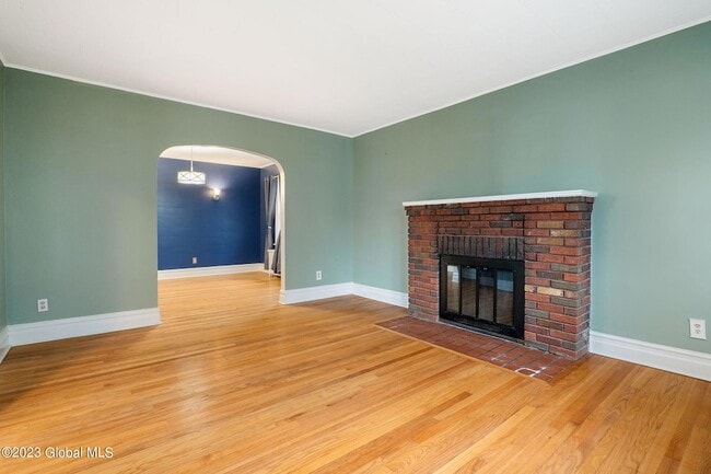 Building Photo - 25 Fordham Ct