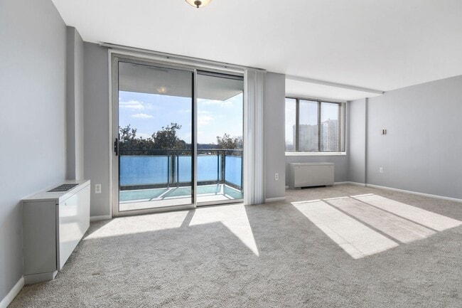 Building Photo - Spacious 1BR / 1 BA at Grosvenor Park III ...