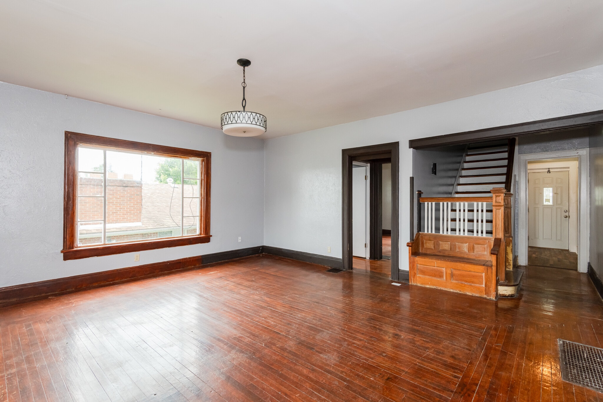 Building Photo - 3124 Lakeview Ave