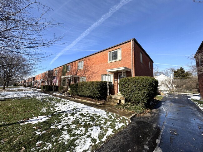 Building Photo - 2030 Harwitch Rd