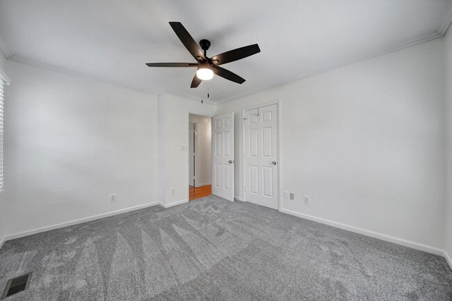 Building Photo - Charming Matthews Home for Rent!