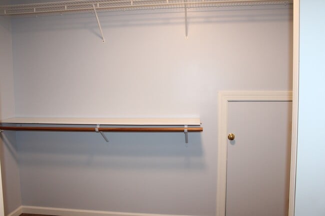 Building Photo - 112 Wenonah Way