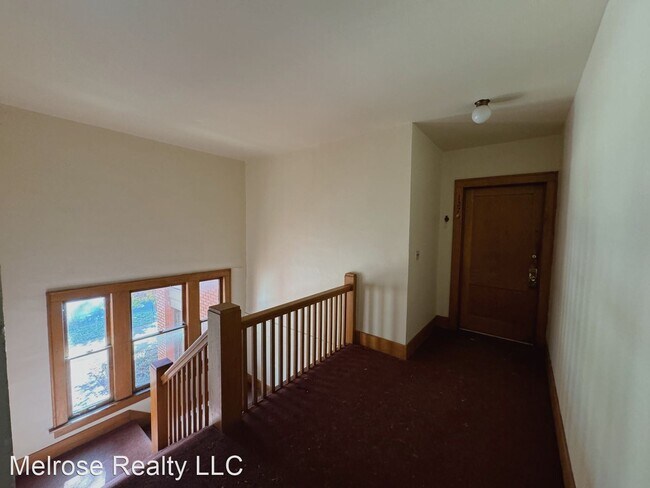 Building Photo - 1 br, 1 bath House - 137 1/2 NW 17th Street