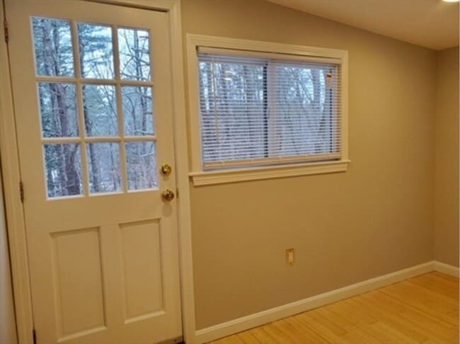 Building Photo - 216 Haverhill Rd