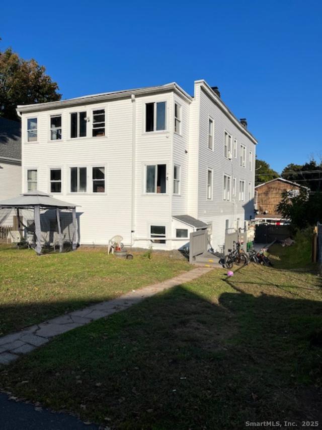 Building Photo - 90 Wolcott St