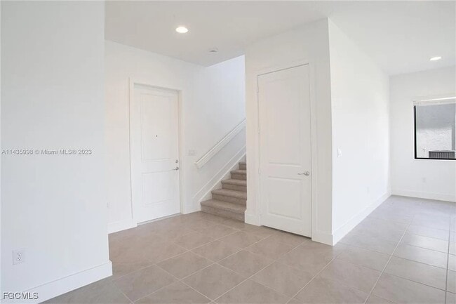 Building Photo - 4957 Gambero Wy