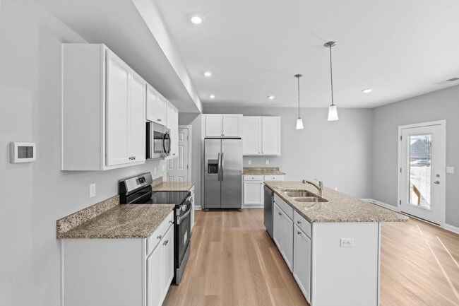 Building Photo - 105 Lambert Fld