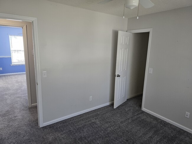 Building Photo - 22 Avocet Way