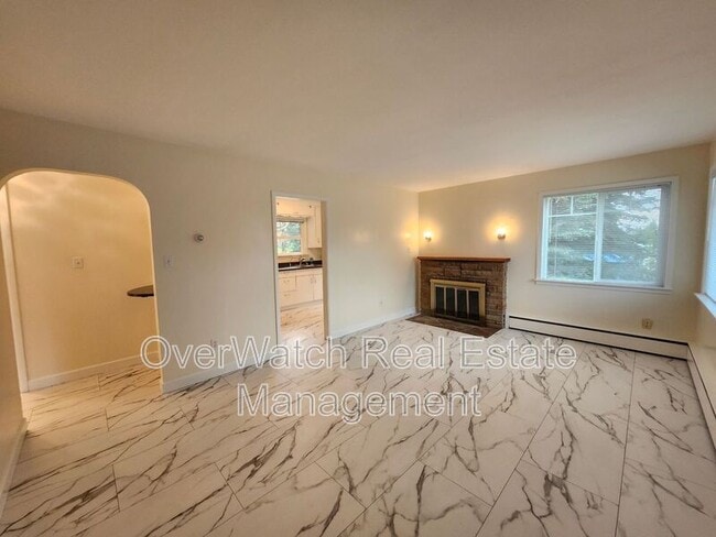 Building Photo - 7727 Jewel Lake Rd