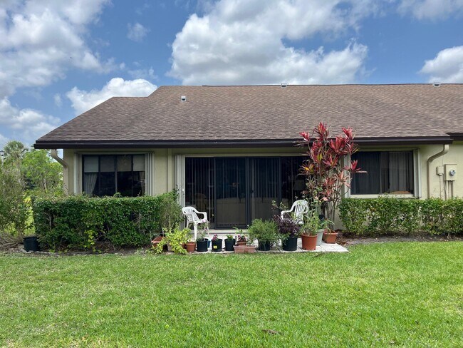 Building Photo - 139 Meander Cir