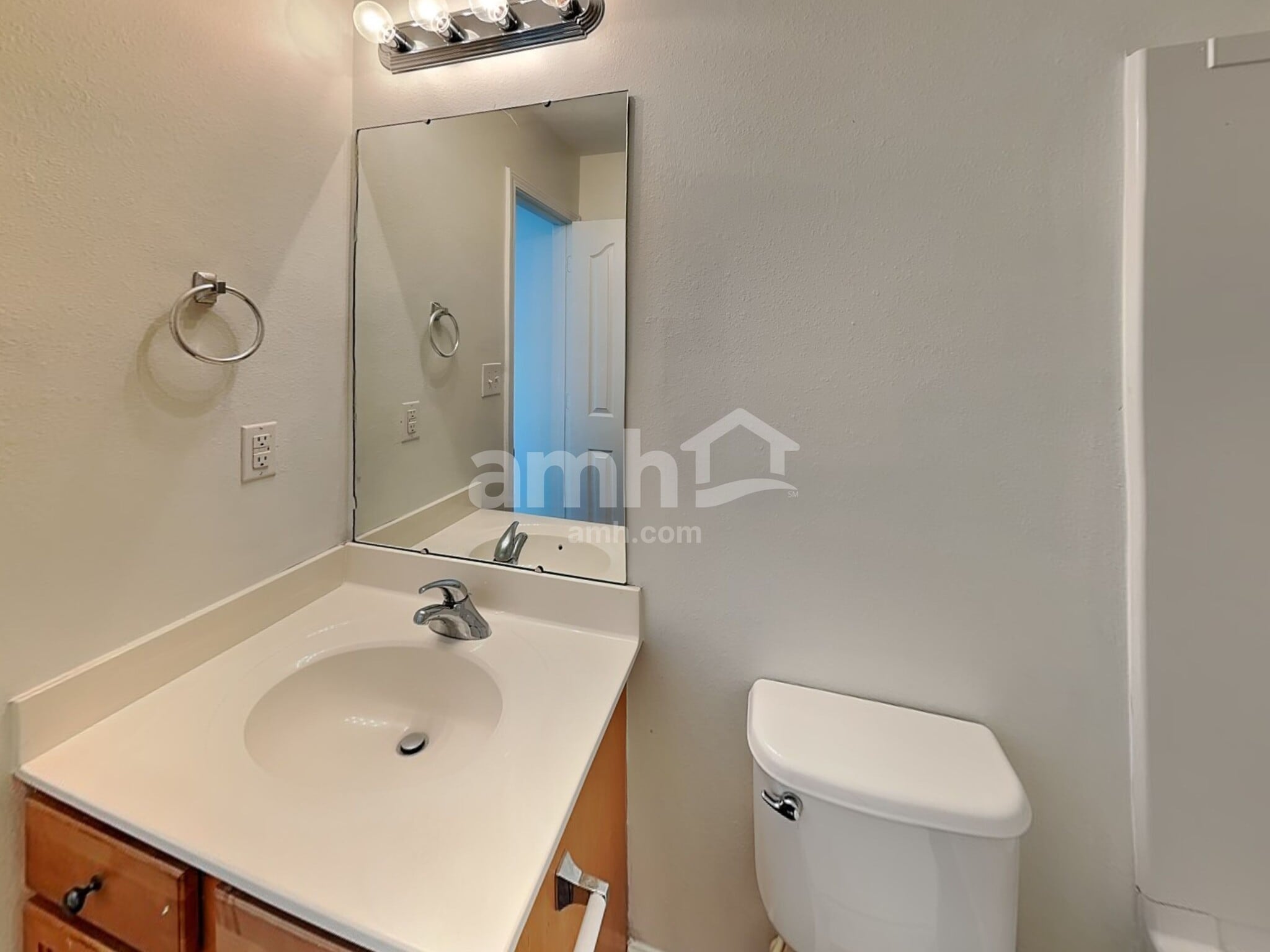 Building Photo - 9624 Eagle Feathers Dr