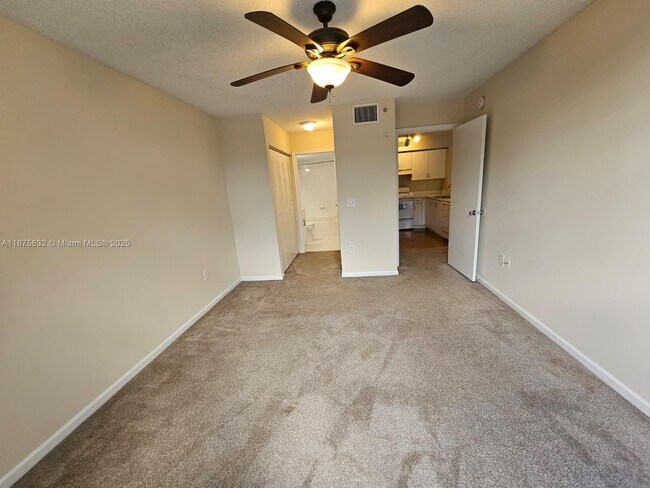 Building Photo - 2031 Renaissance Blvd