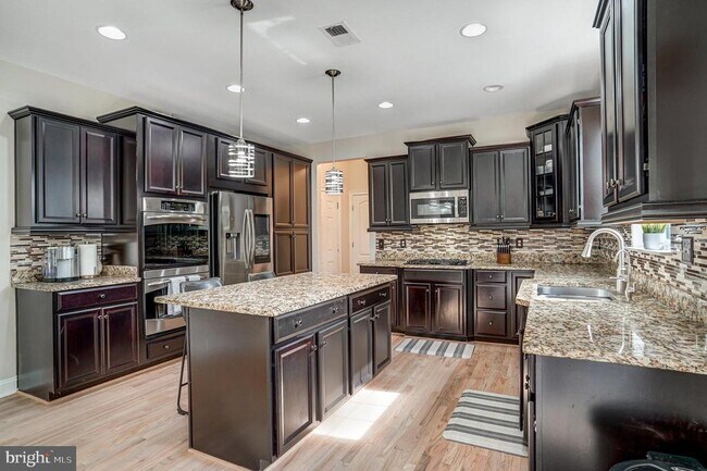 Building Photo - 4202 Kenna Ct