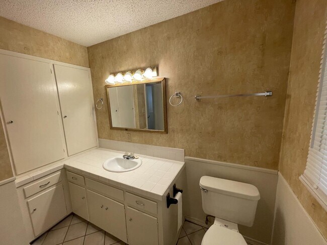 Building Photo - 5203 41st St