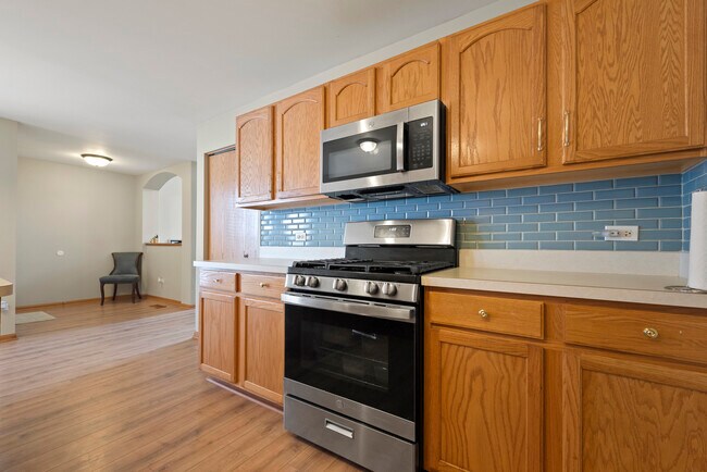 Building Photo - 2805 Packford Ln