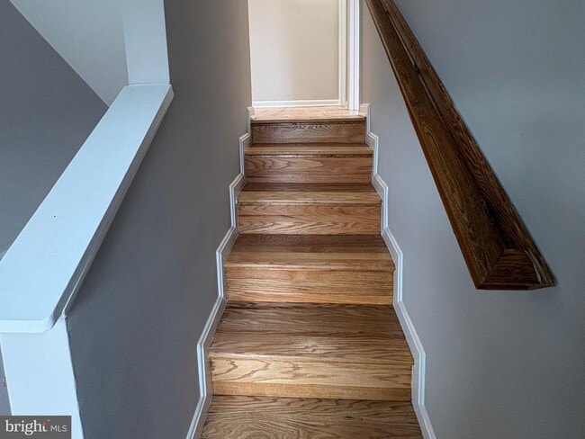 Building Photo - 5126 Call Pl SE