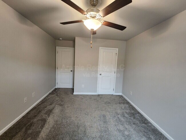 Building Photo - 5208 Pinnacle Walk