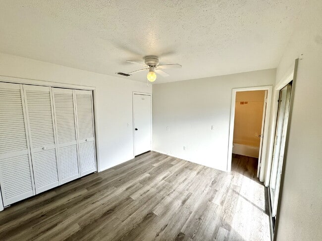 Building Photo - "Cozy 1-Bedroom Retreat in Panama City with Modern Comforts!"