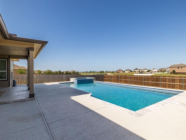 Building Photo - 3814 Riardo Dr