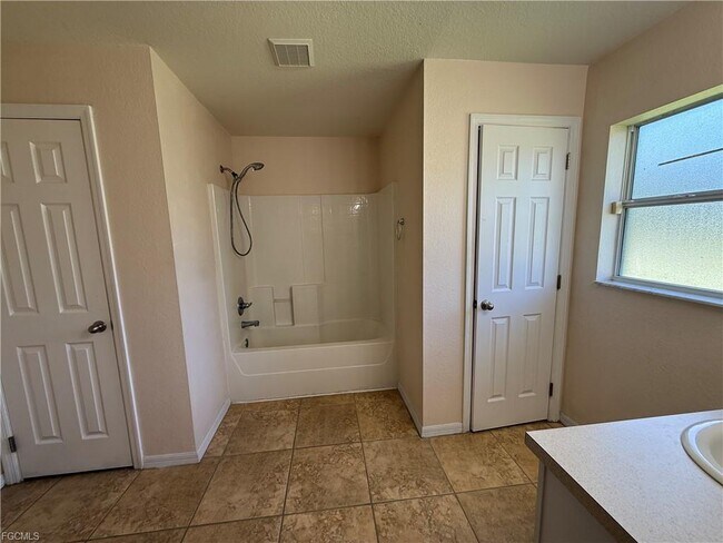 Building Photo - 175 Oxbow Beckley Ave