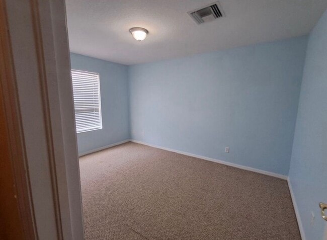 Building Photo - 7880 Lake Sawgrass Loop