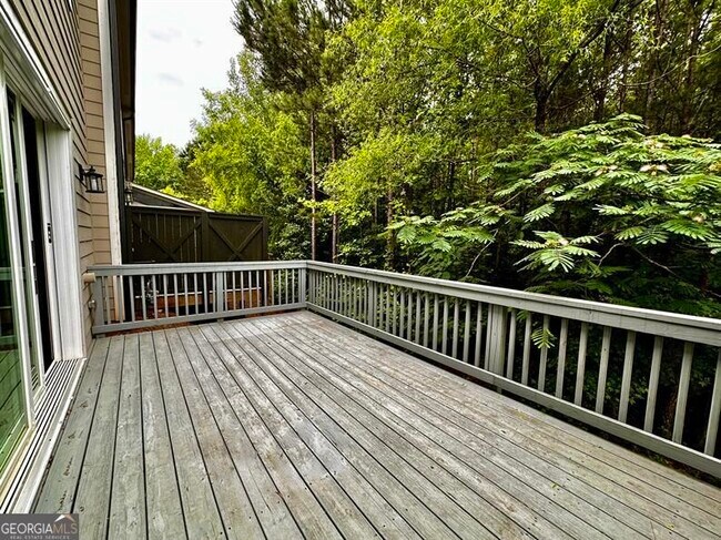 Building Photo - 207 Bellehaven Pl